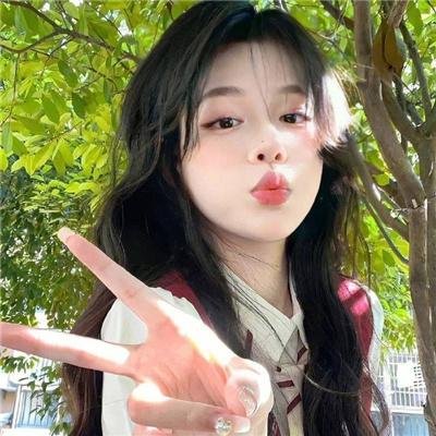 寂寞空庭春欲晚